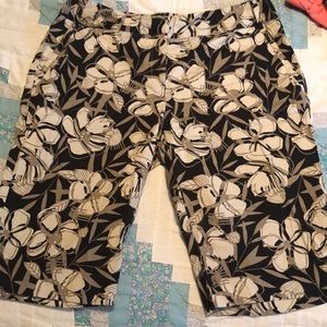 Size 12 P knee length shorts capris by Rafaela petites